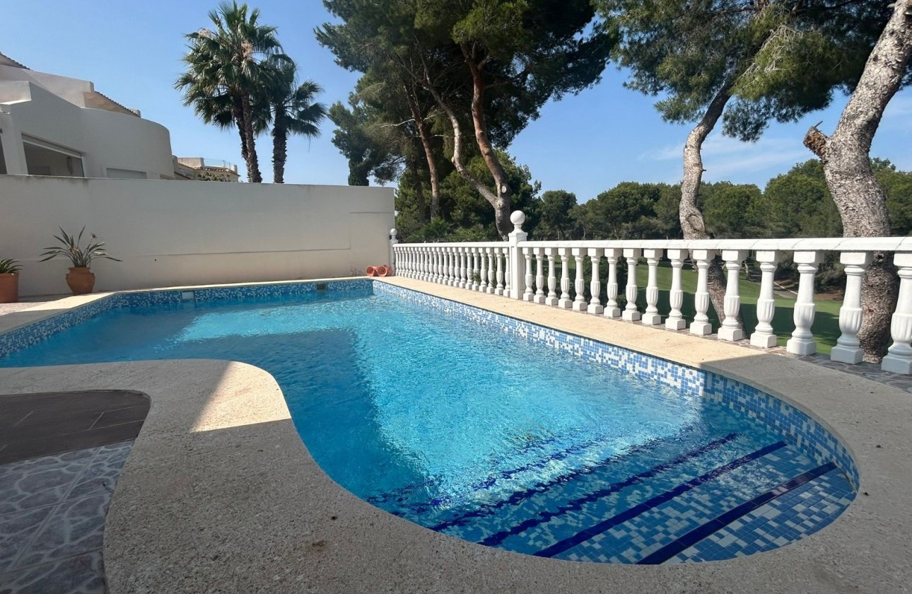 Herverkoop - Villa -
Orihuela Costa - Costa Blanca