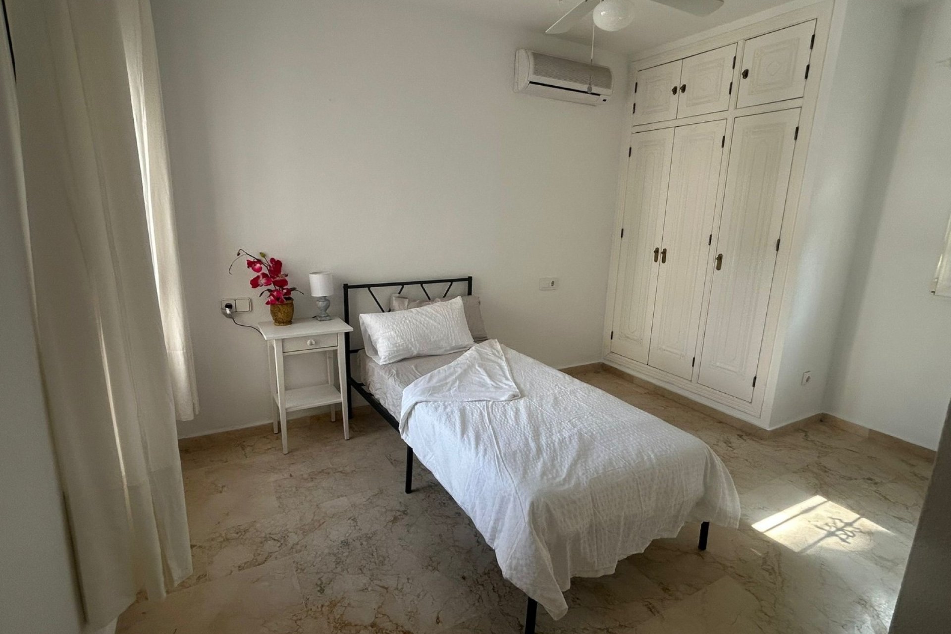 Herverkoop - Villa -
Orihuela Costa - Costa Blanca