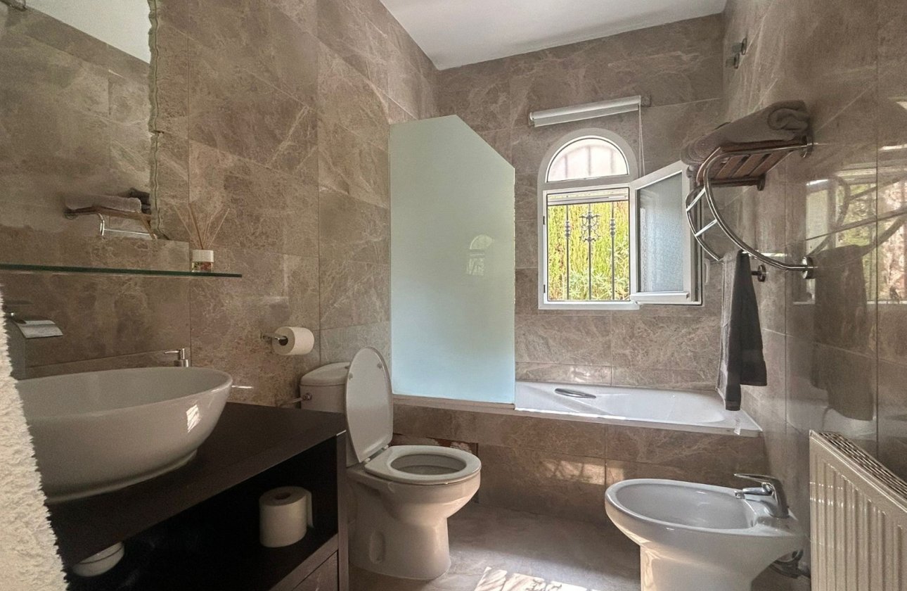 Herverkoop - Villa -
Orihuela Costa - Costa Blanca