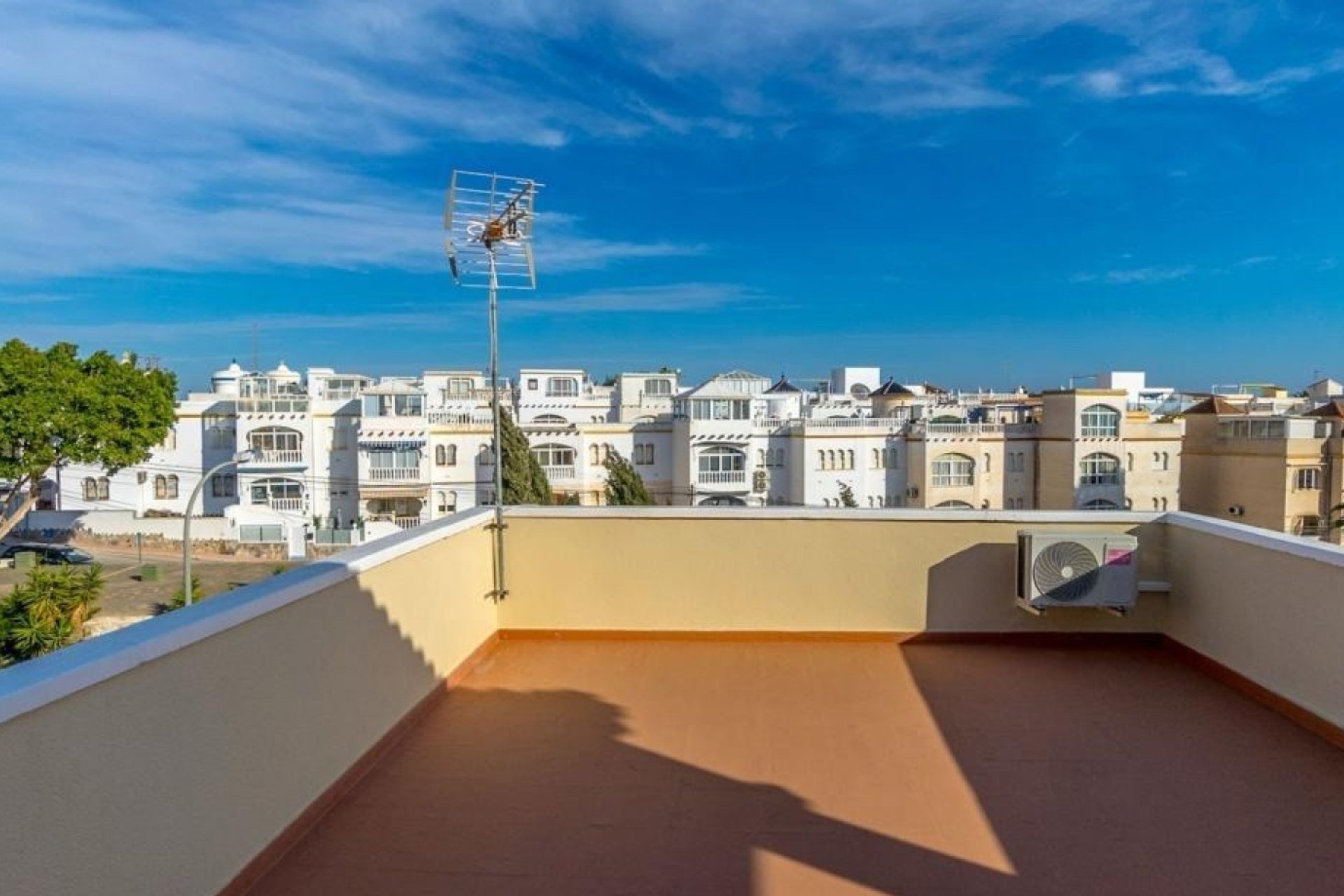 Herverkoop - Villa -
Orihuela Costa - Costa Blanca