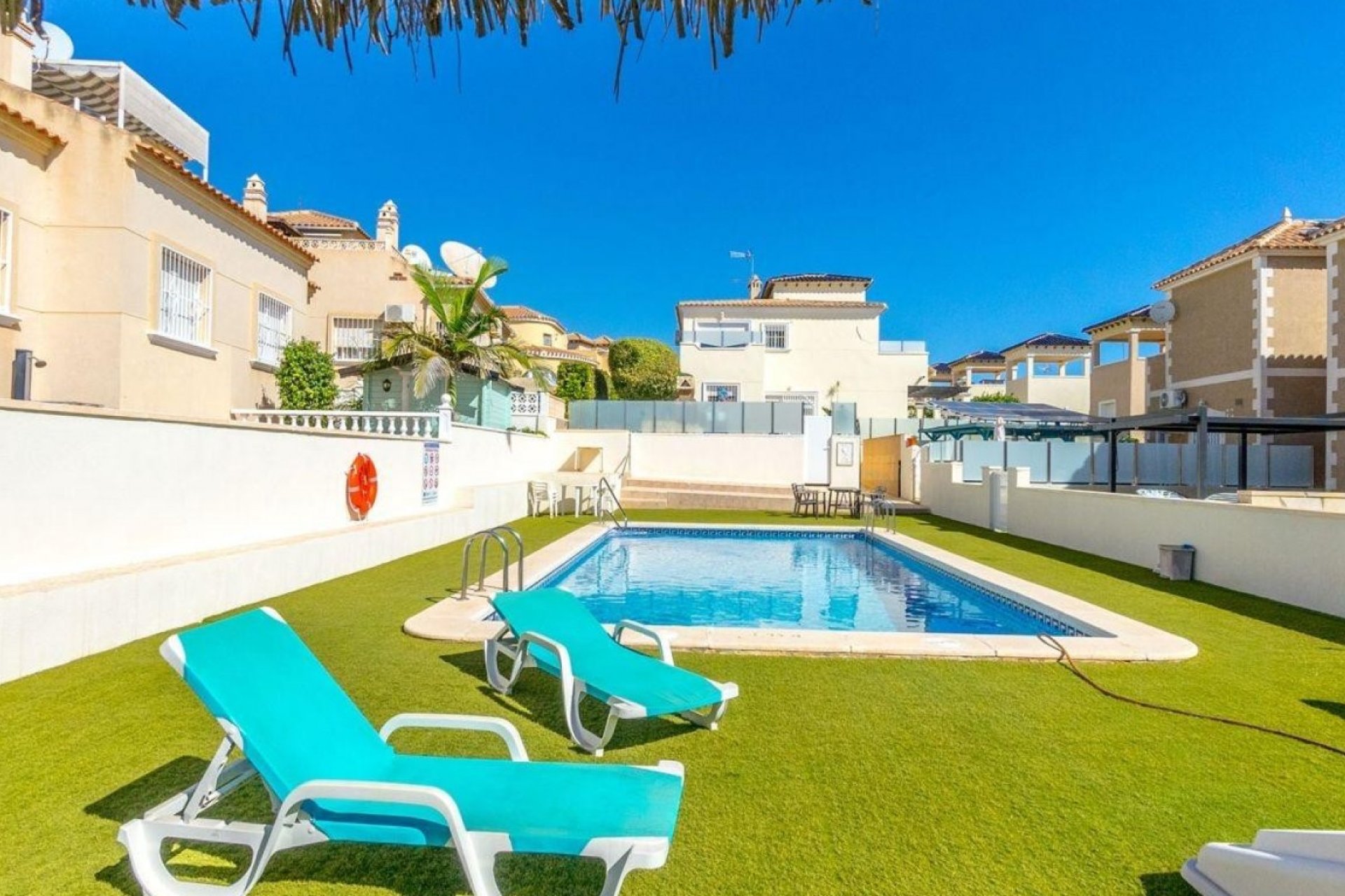 Herverkoop - Villa -
Orihuela Costa - Costa Blanca