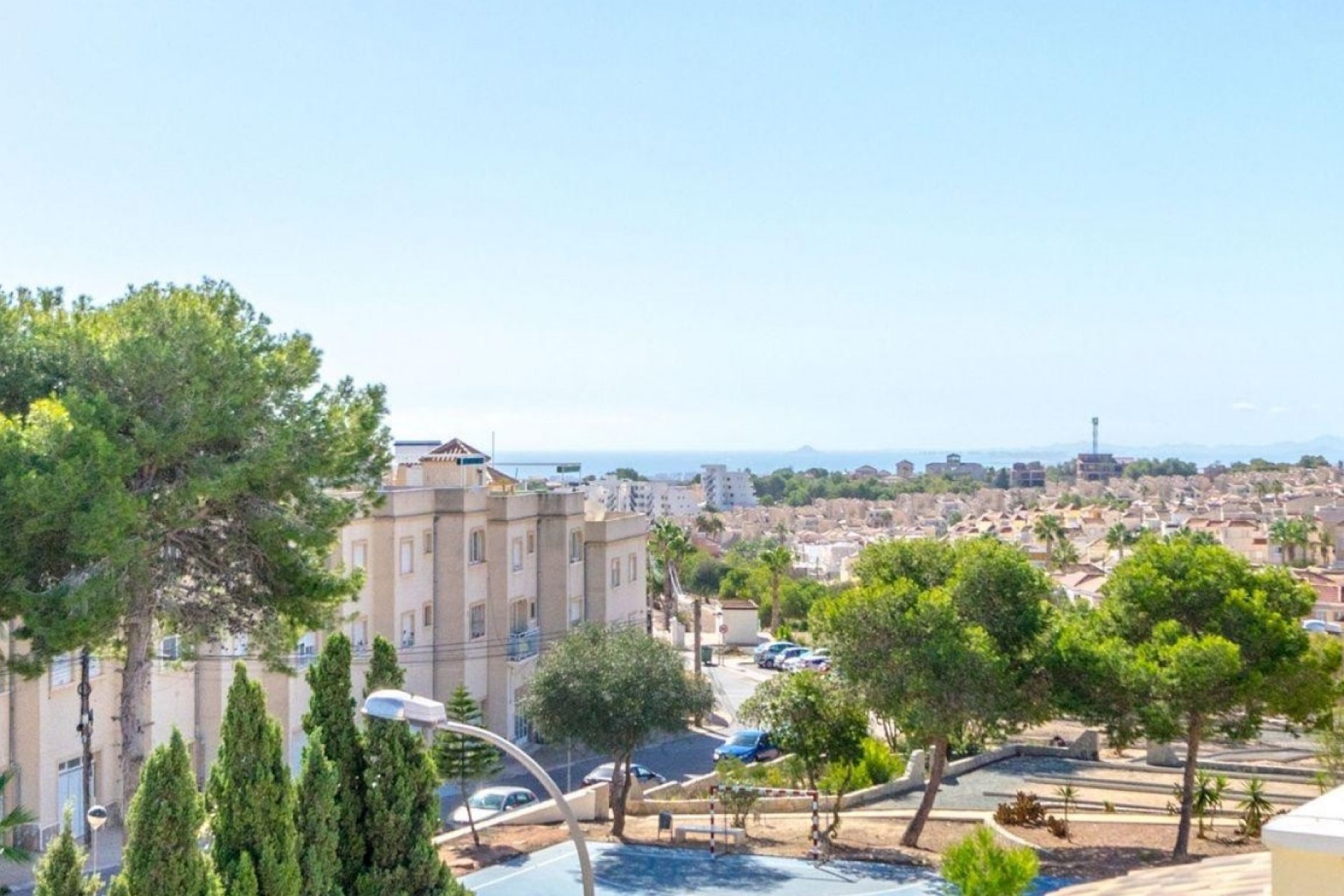 Herverkoop - Villa -
Orihuela Costa - Costa Blanca