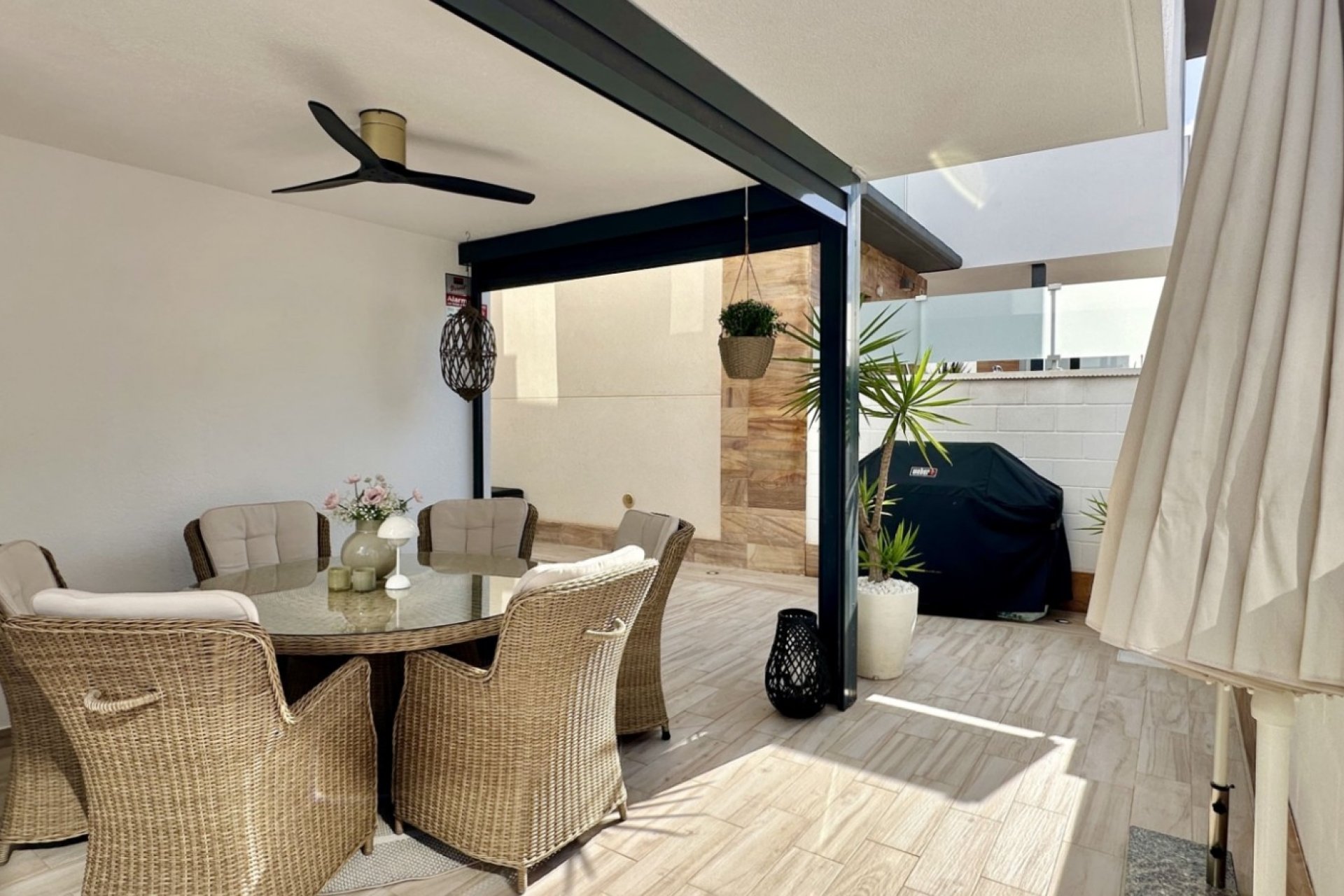 Herverkoop - Villa -
Orihuela Costa - Costa Blanca