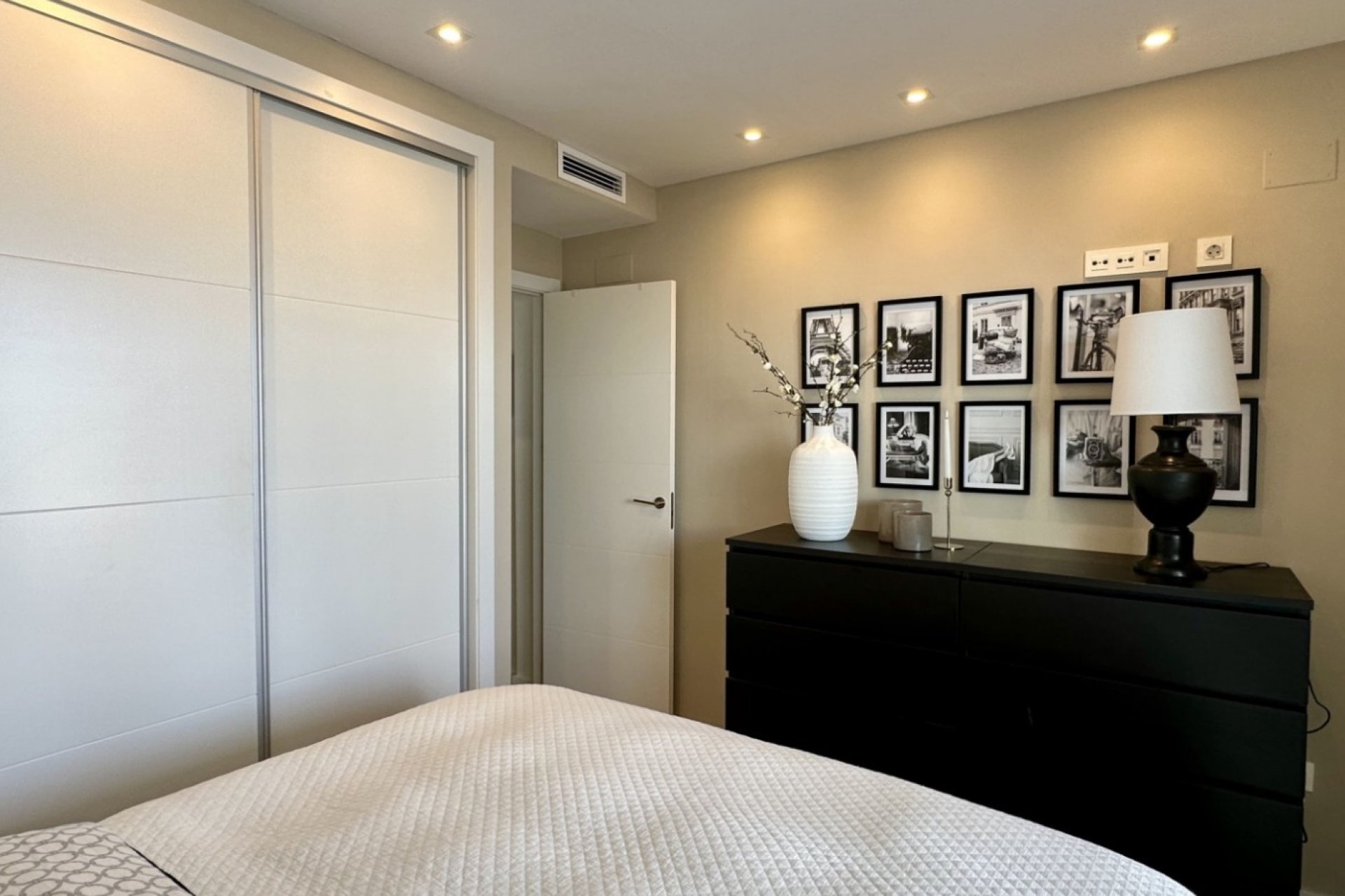 Herverkoop - Villa -
Orihuela Costa - Costa Blanca