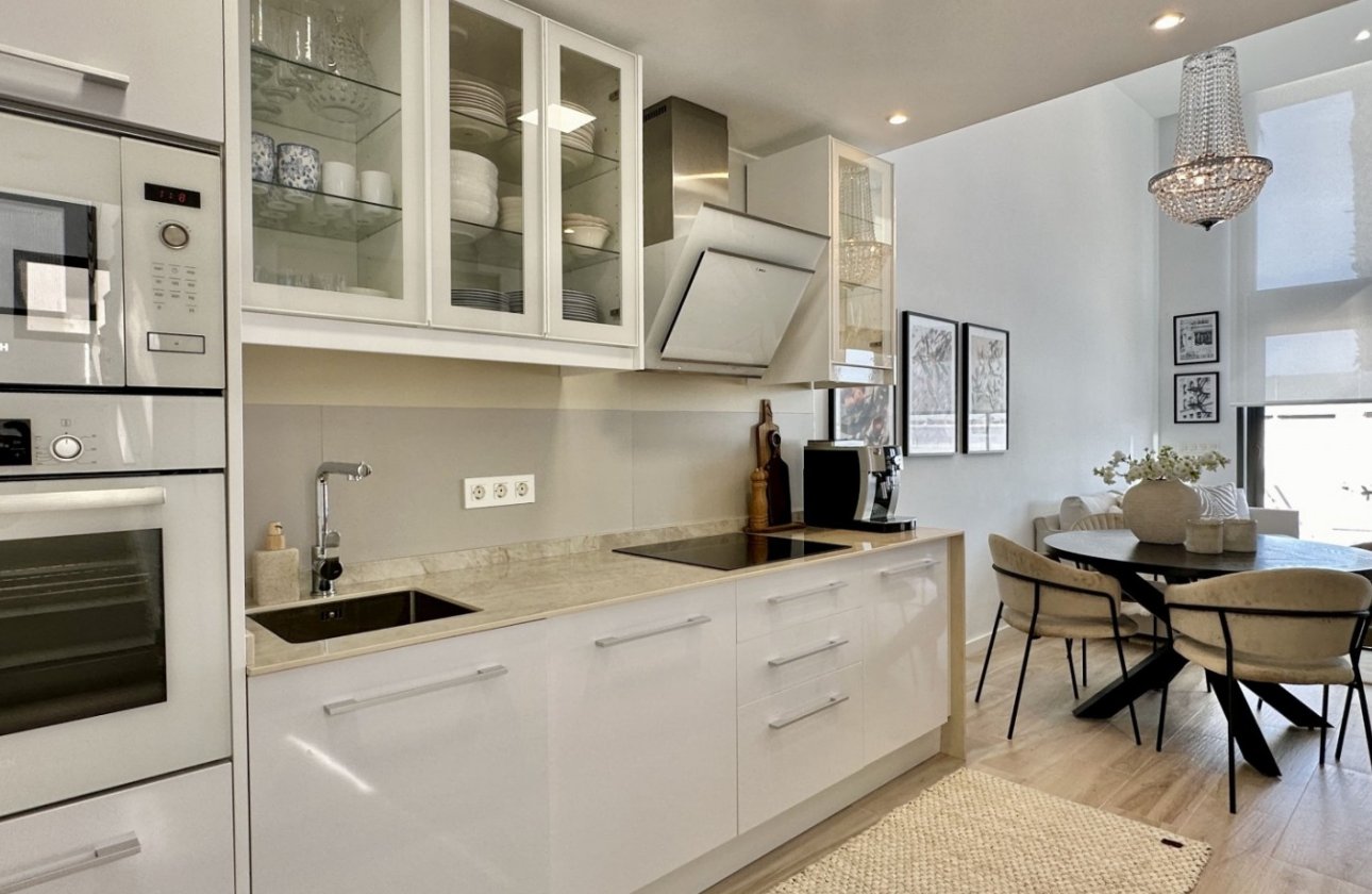 Herverkoop - Villa -
Orihuela Costa - Costa Blanca