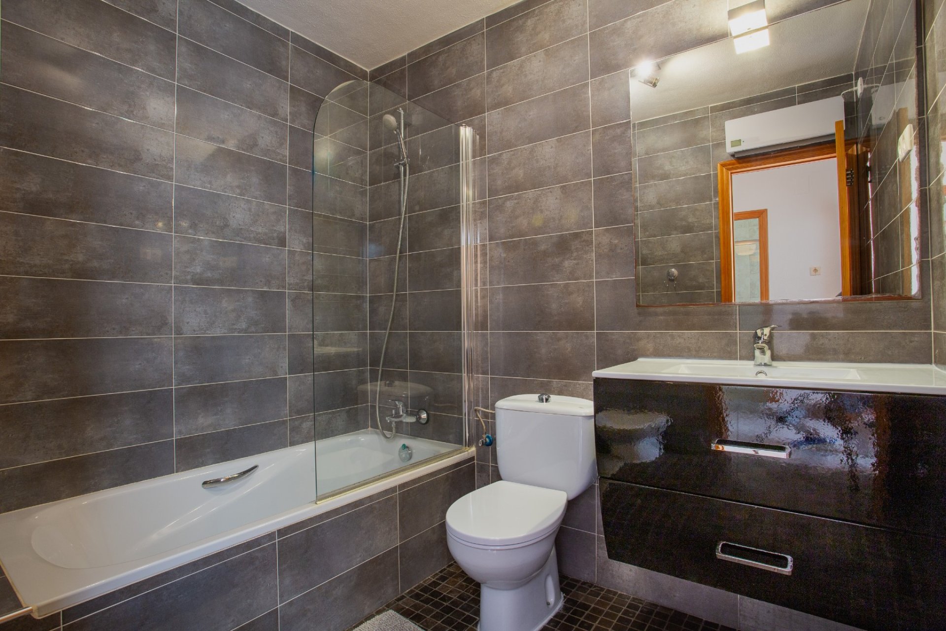 Herverkoop - Villa -
Orihuela Costa - Costa Blanca