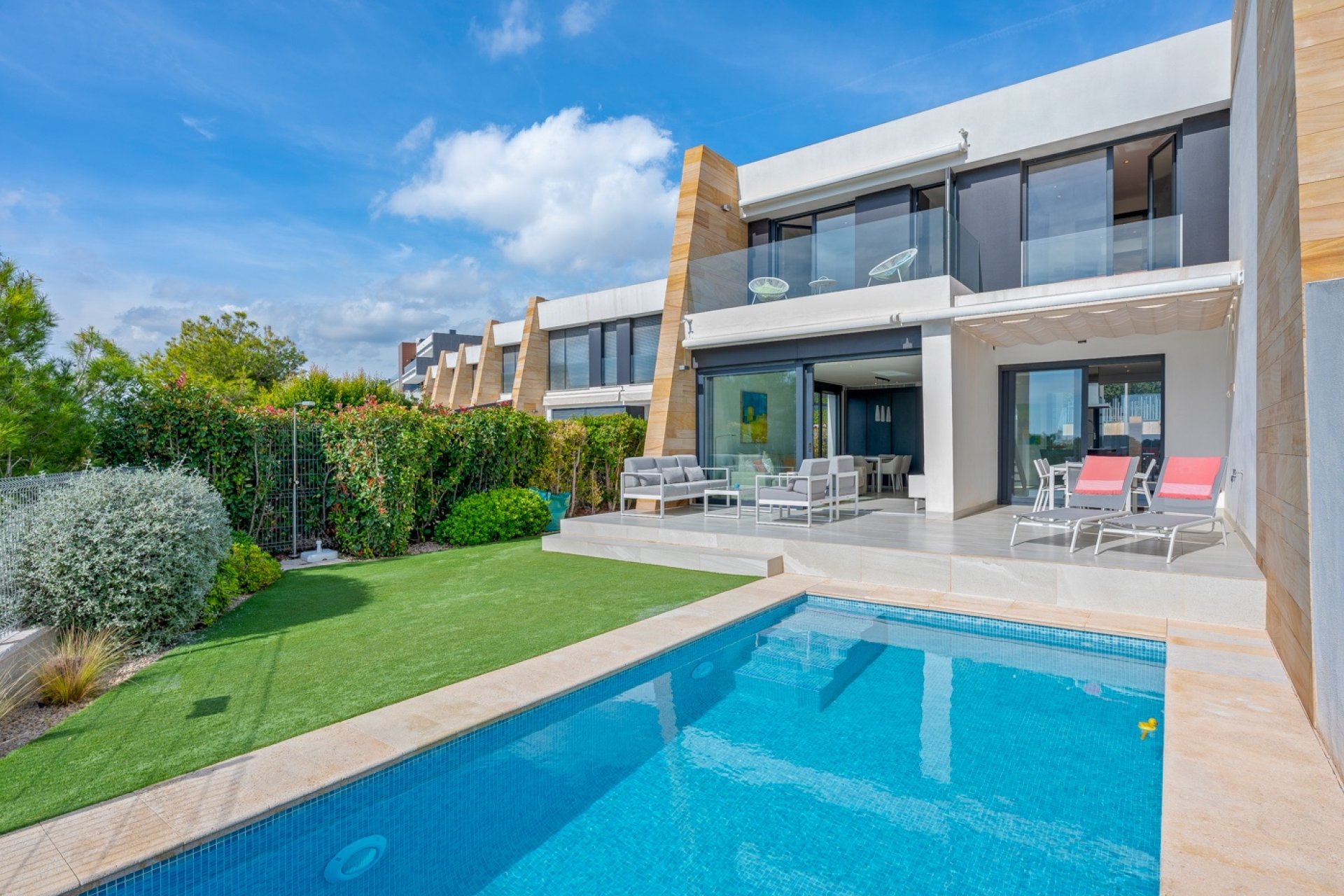 Herverkoop - Villa -
Orihuela Costa - Costa Blanca