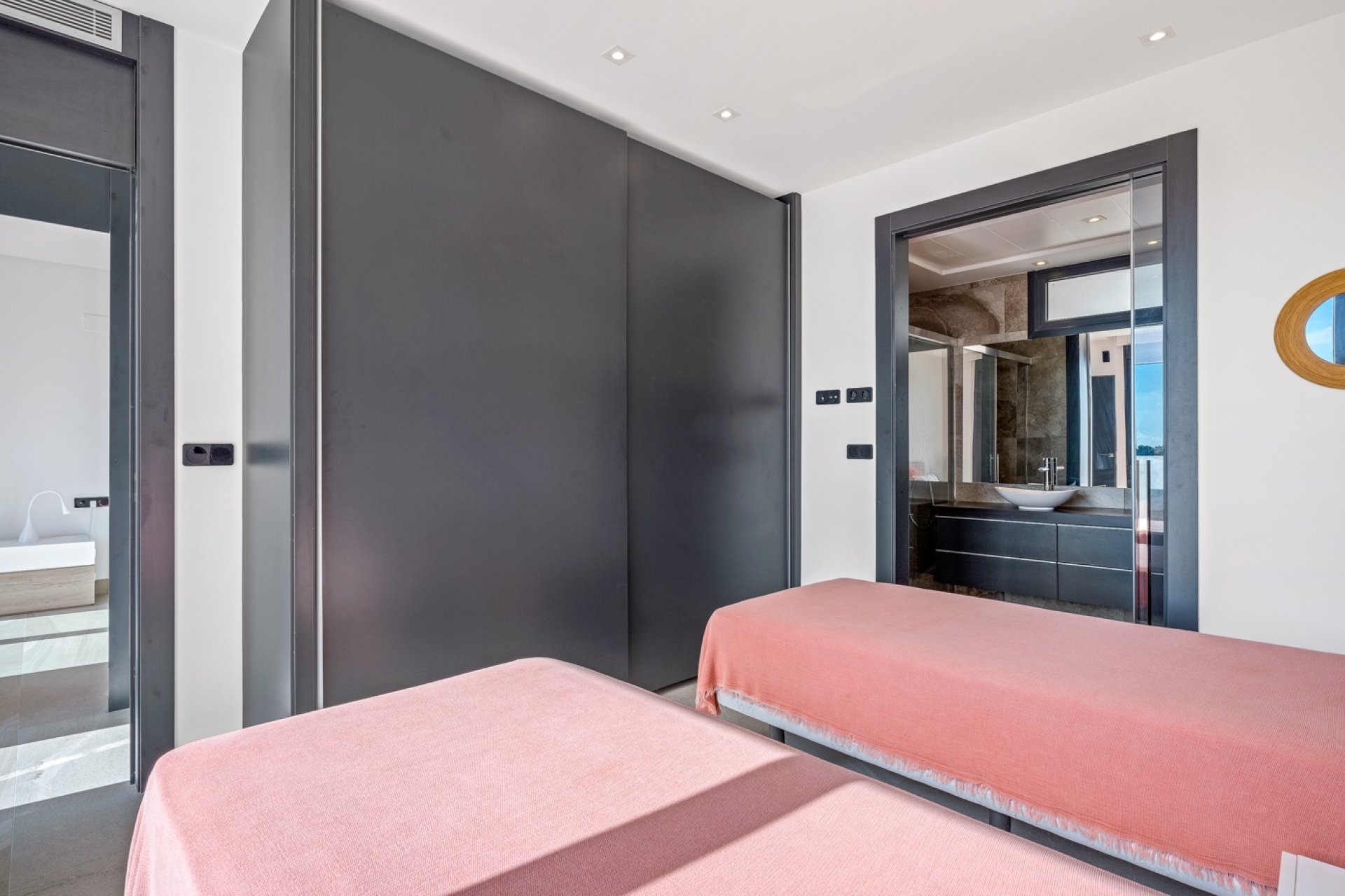 Herverkoop - Villa -
Orihuela Costa - Costa Blanca