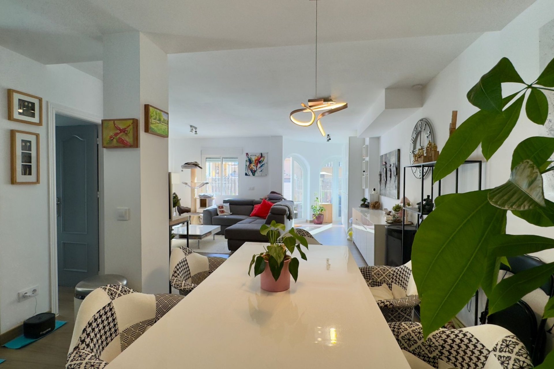 Herverkoop - Villa -
Orihuela Costa - Costa Blanca