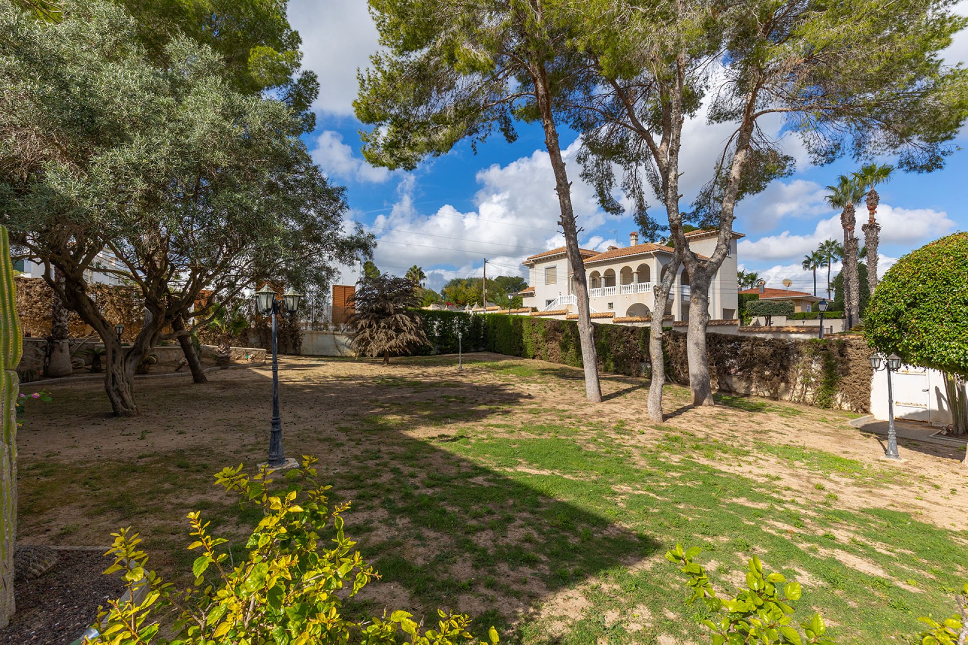 Herverkoop - Villa -
Orihuela Costa - Costa Blanca