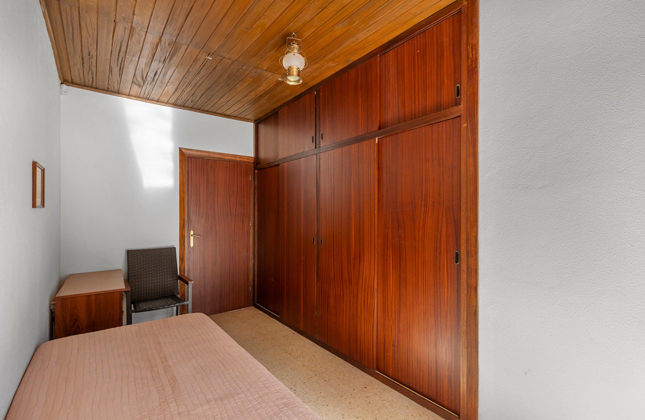 Herverkoop - Villa -
Orihuela Costa - Costa Blanca