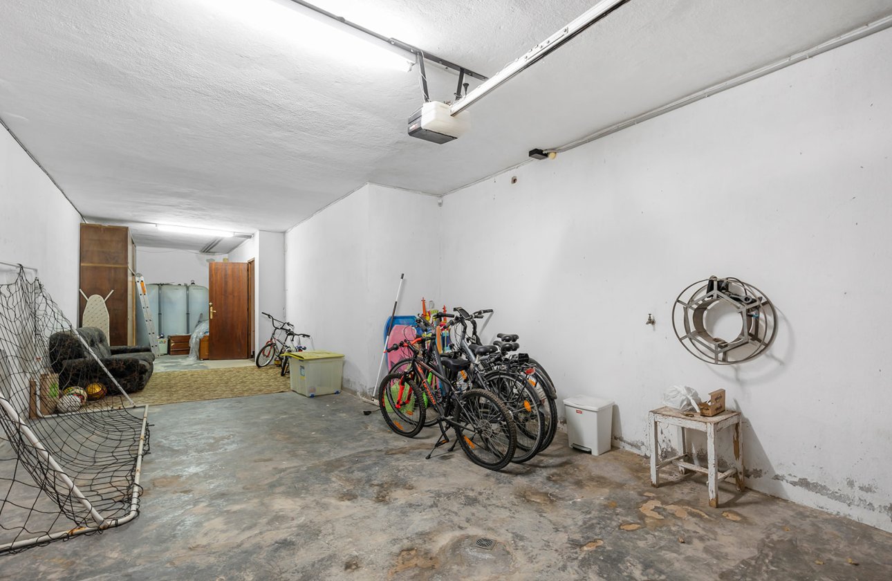 Herverkoop - Villa -
Orihuela Costa - Costa Blanca