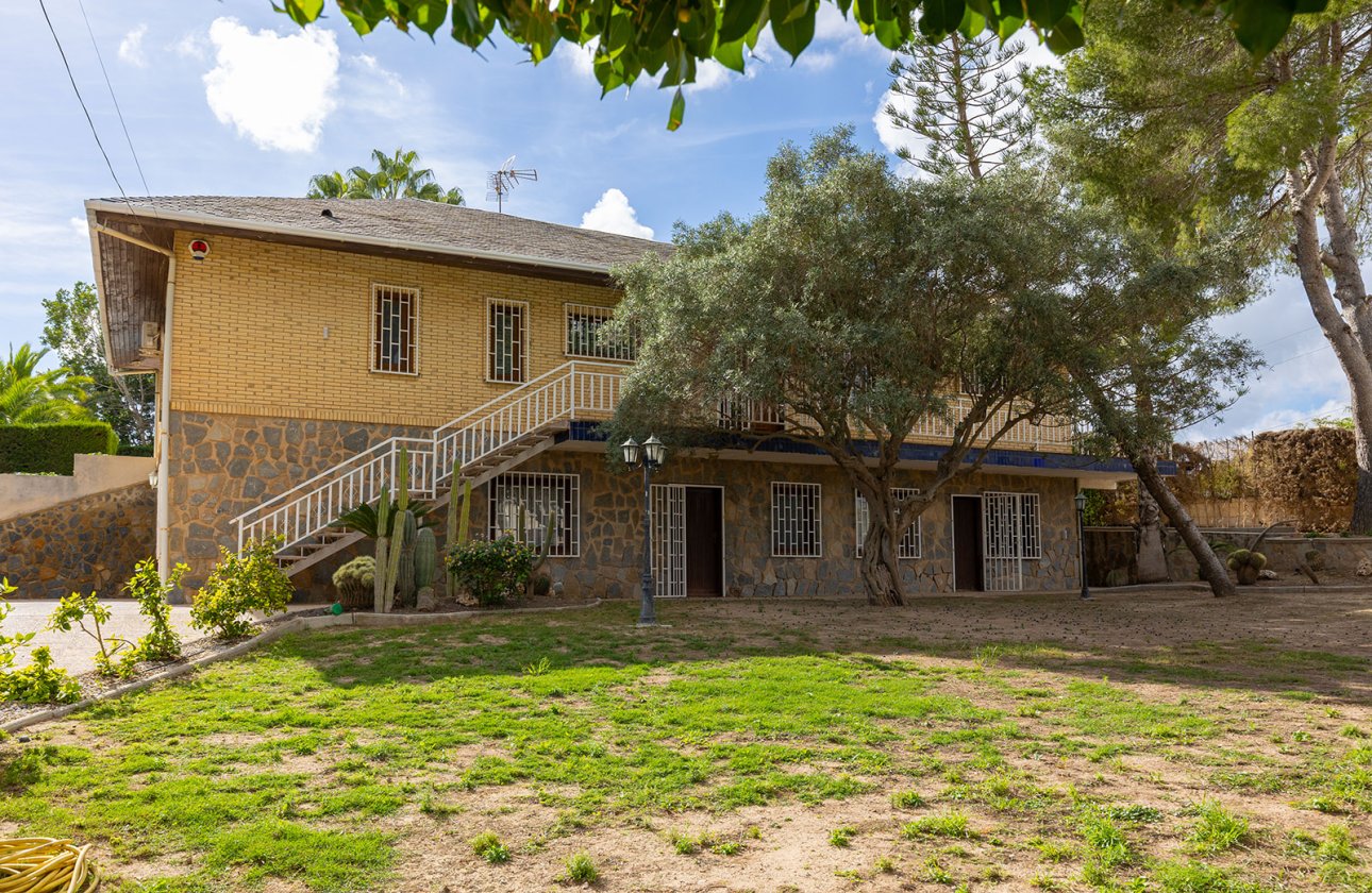 Herverkoop - Villa -
Orihuela Costa - Costa Blanca