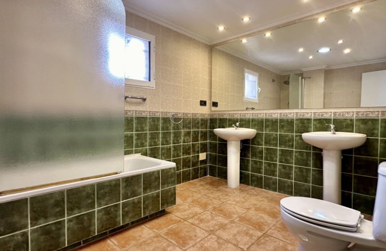 Herverkoop - Villa -
Orihuela Costa - Costa Blanca