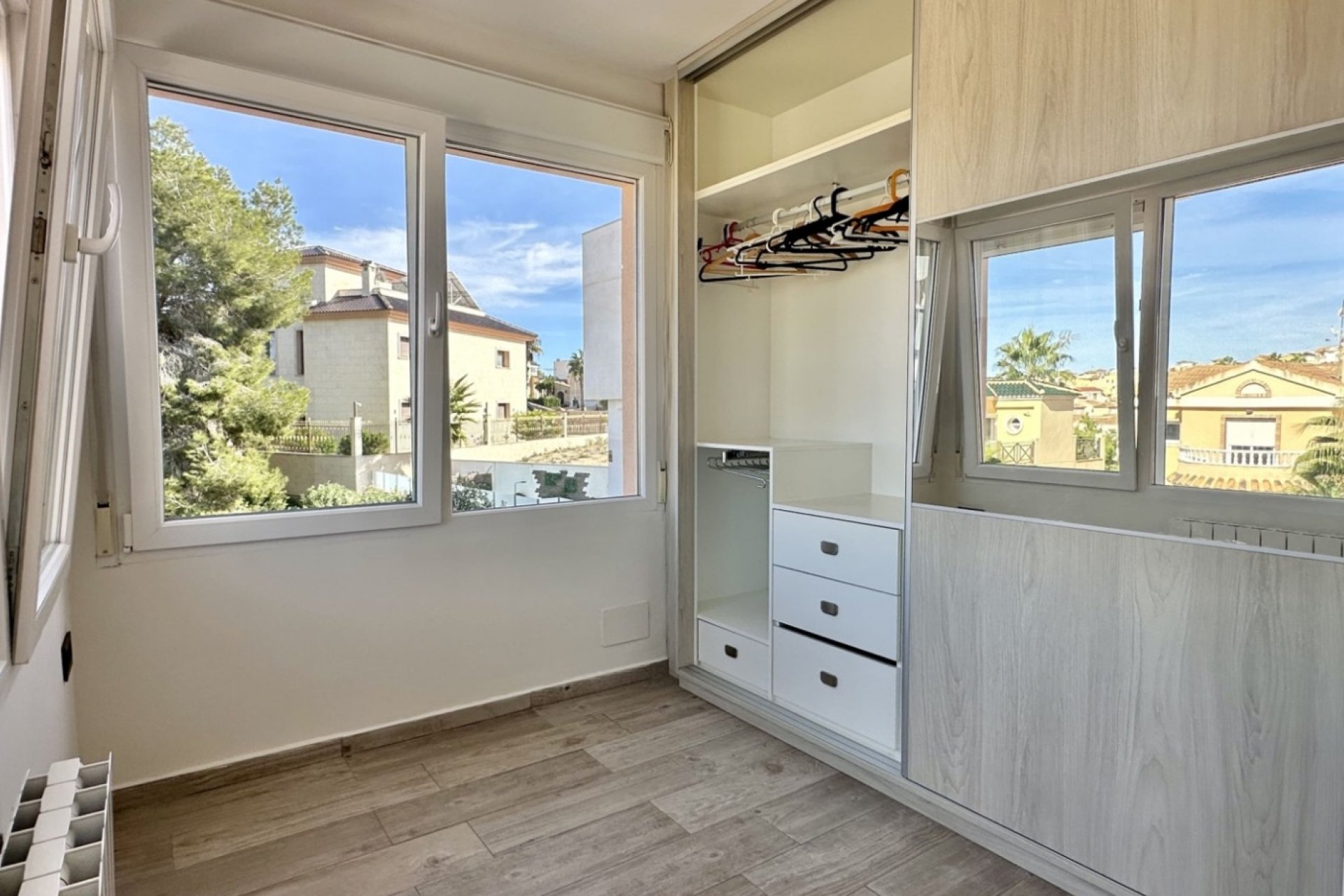 Herverkoop - Villa -
Orihuela Costa - Costa Blanca