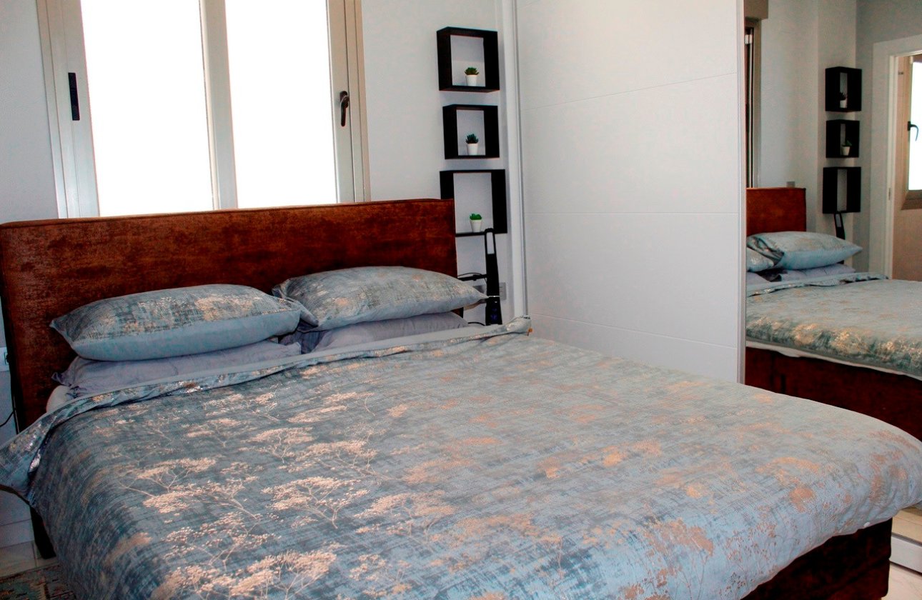 Herverkoop - Villa -
Orihuela Costa - Costa Blanca