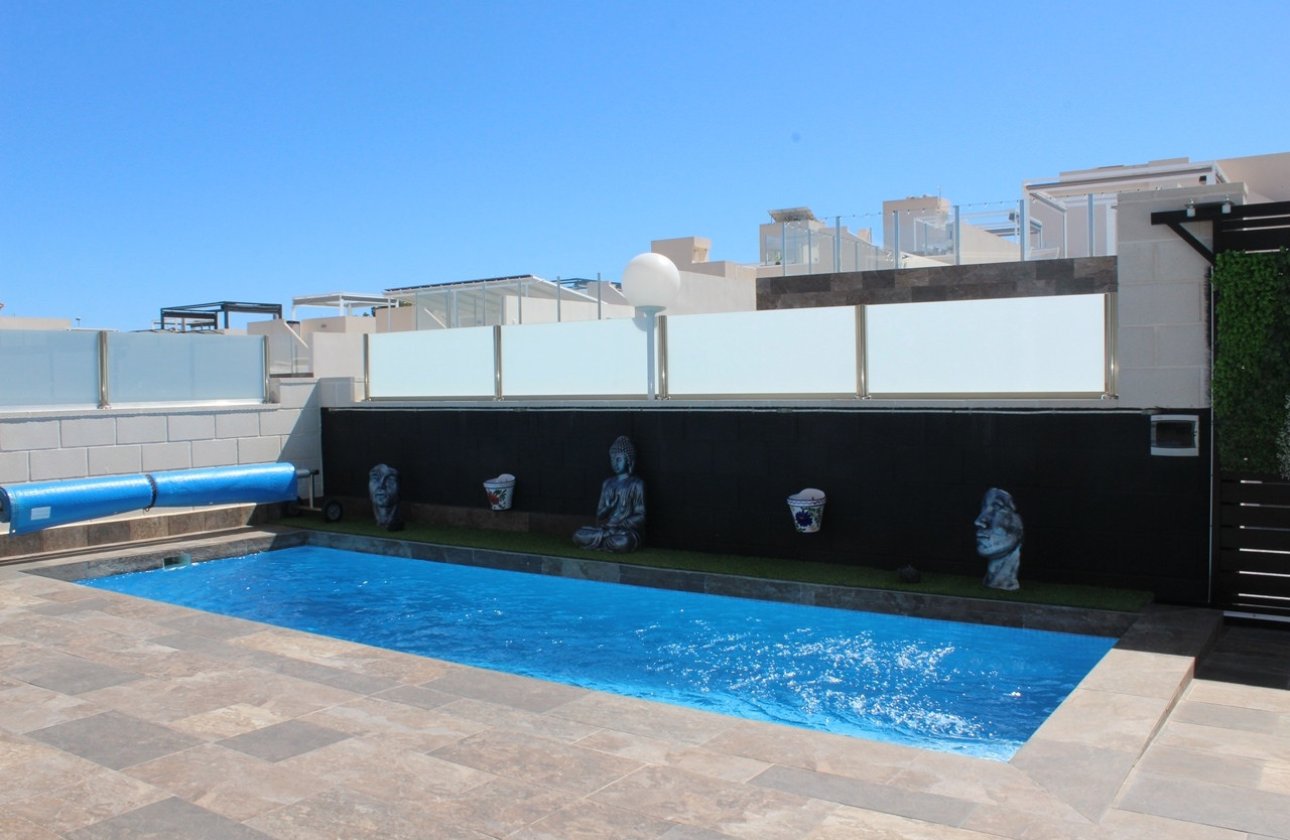 Herverkoop - Villa -
Orihuela Costa - Costa Blanca