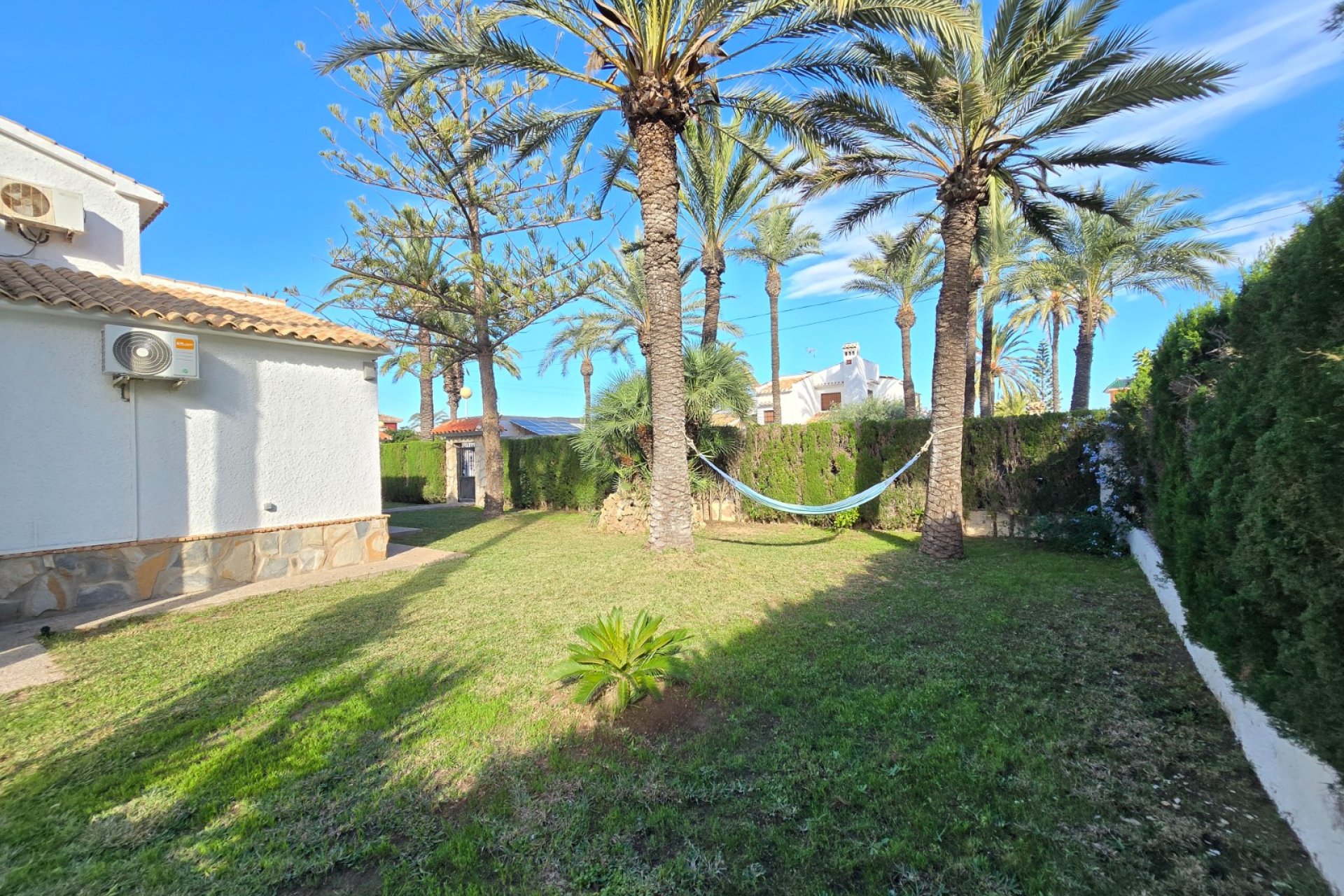 Herverkoop - Villa -
Orihuela Costa - Costa Blanca