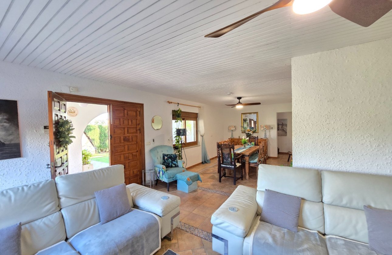 Herverkoop - Villa -
Orihuela Costa - Costa Blanca