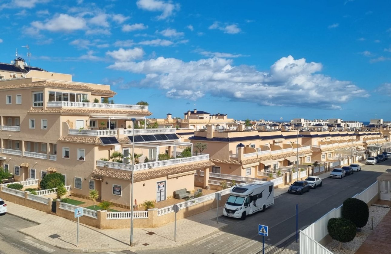 Herverkoop - Villa -
Orihuela Costa - Costa Blanca