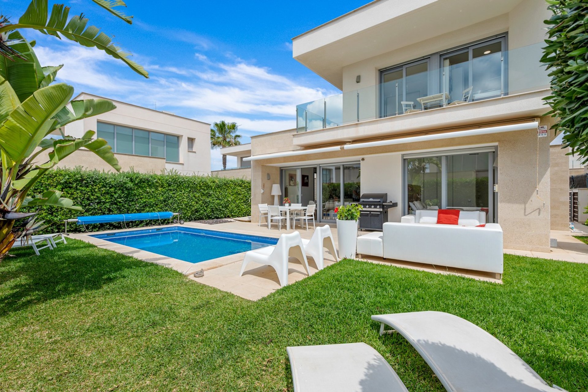Herverkoop - Villa -
Orihuela Costa - Costa Blanca
