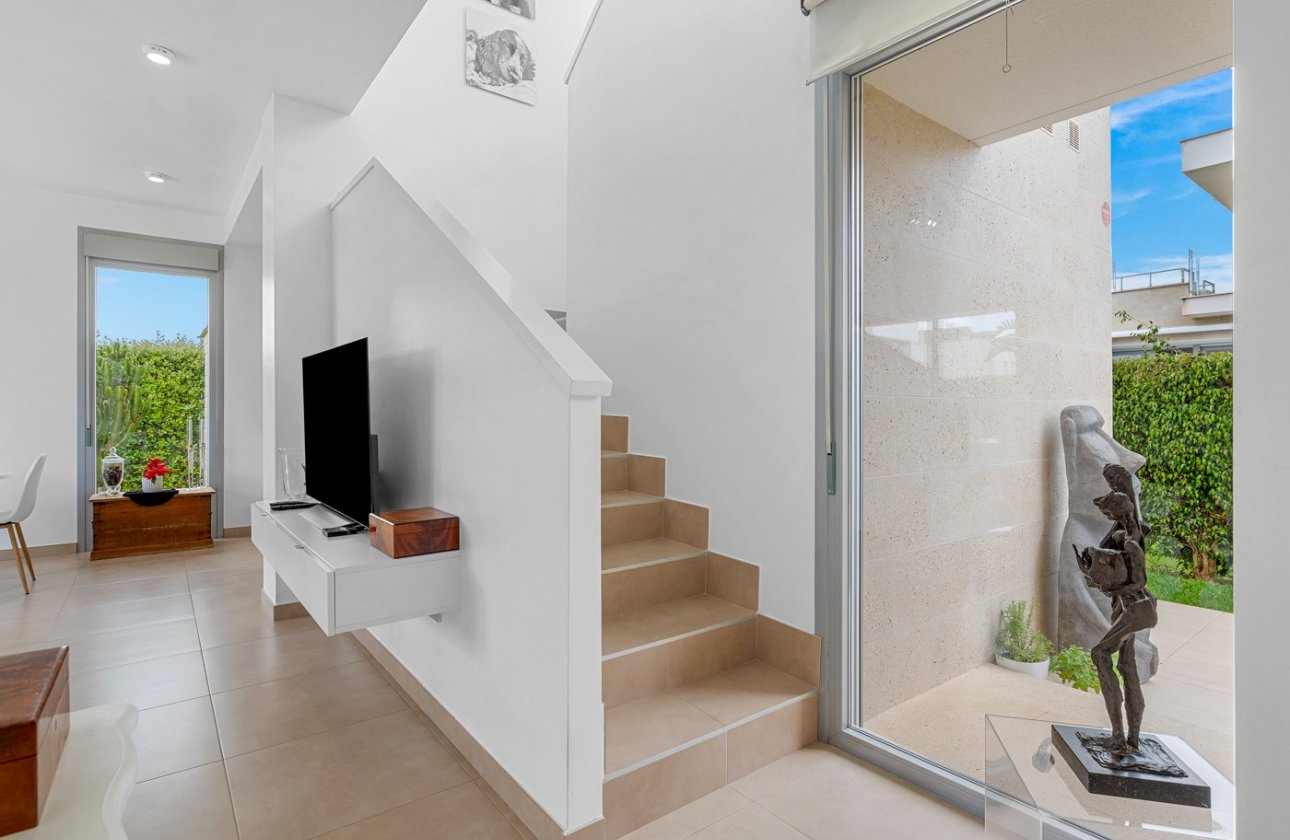 Herverkoop - Villa -
Orihuela Costa - Costa Blanca