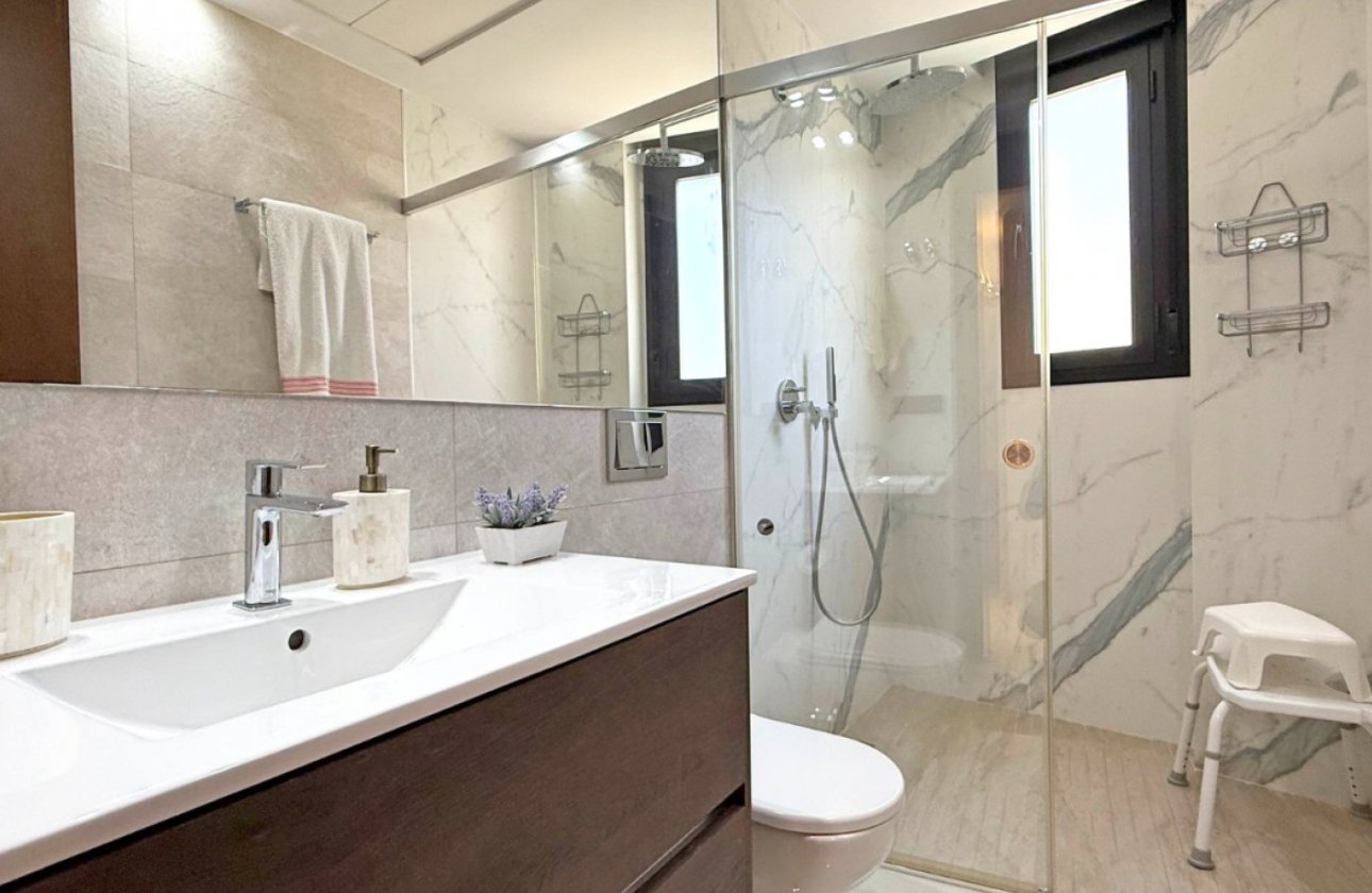 Herverkoop - Villa -
Orihuela Costa - Costa Blanca