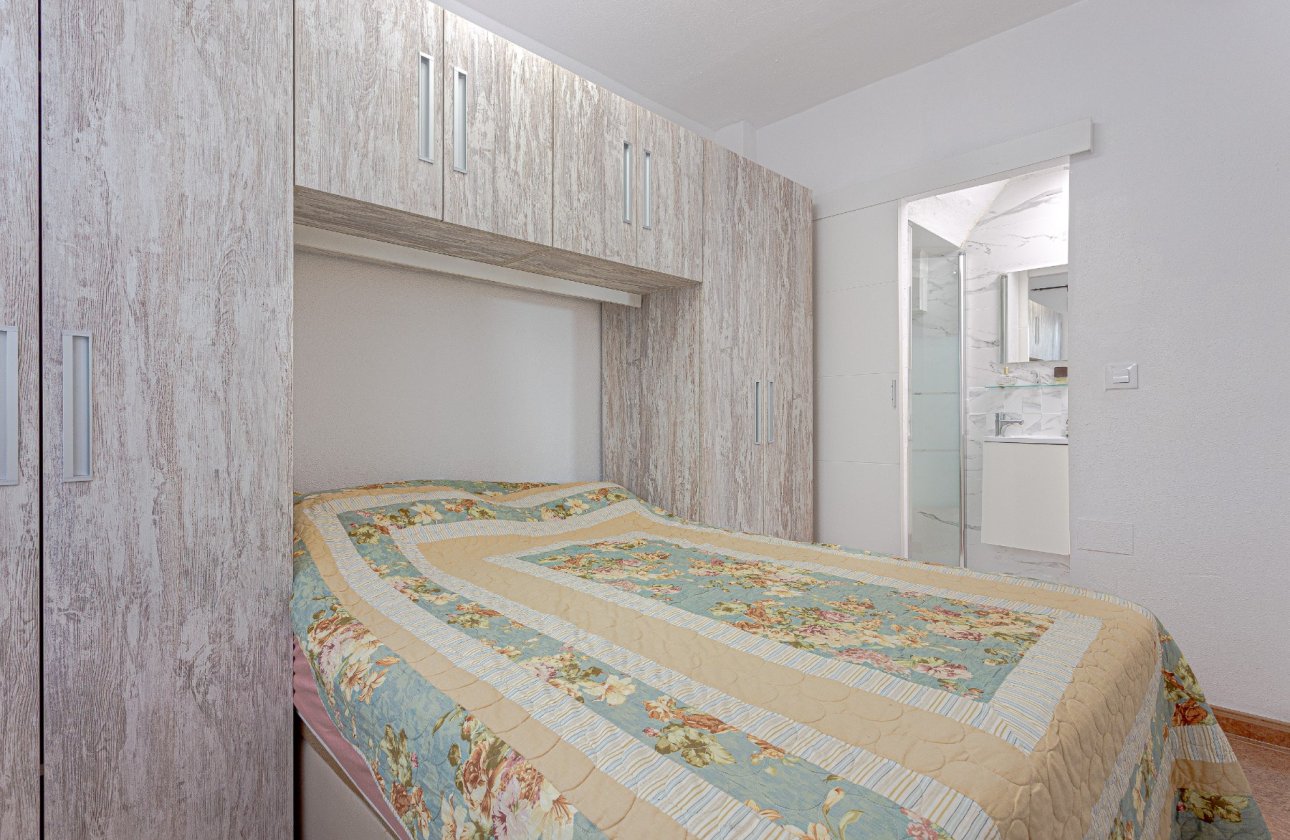 Herverkoop - Villa -
Orihuela Costa - Costa Blanca