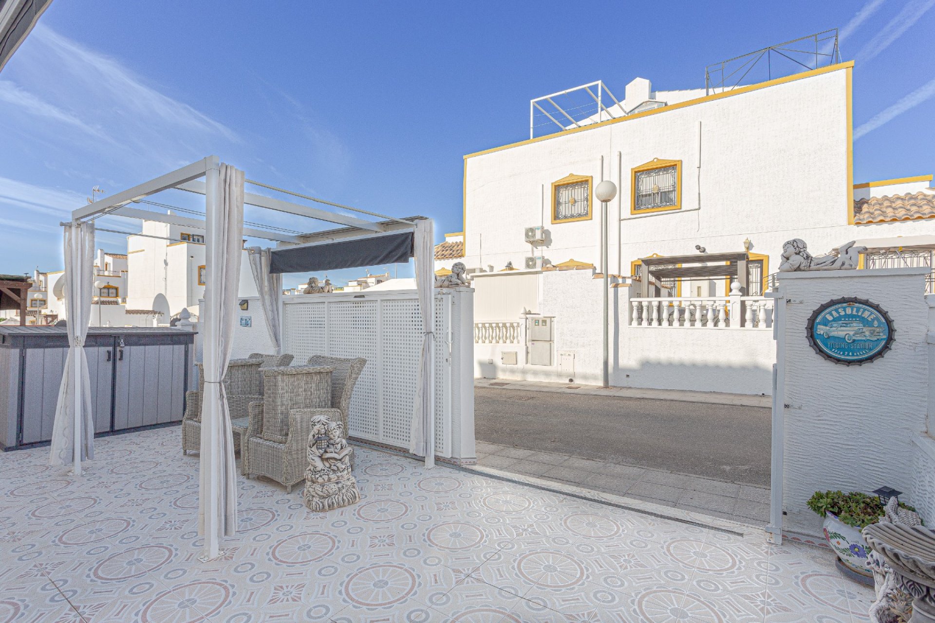 Herverkoop - Villa -
Orihuela Costa - Costa Blanca