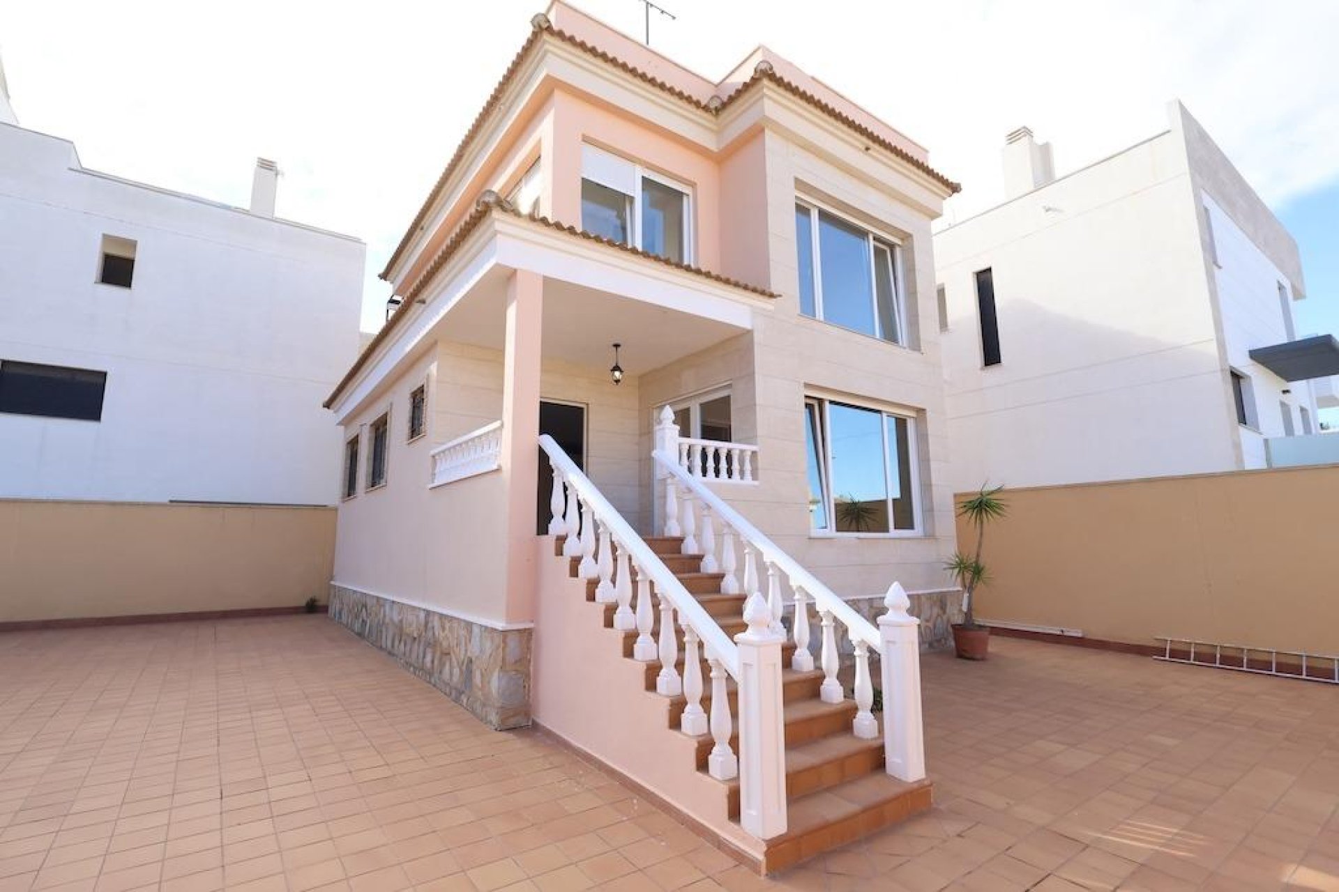 Herverkoop - Villa -
Orihuela Costa - Costa Blanca