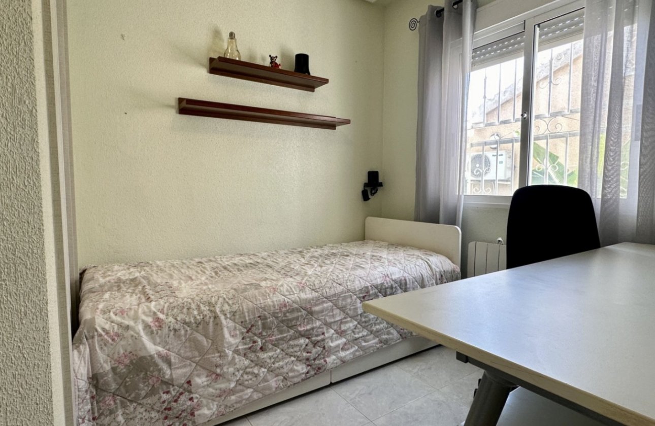 Herverkoop - Villa -
Orihuela Costa - Costa Blanca