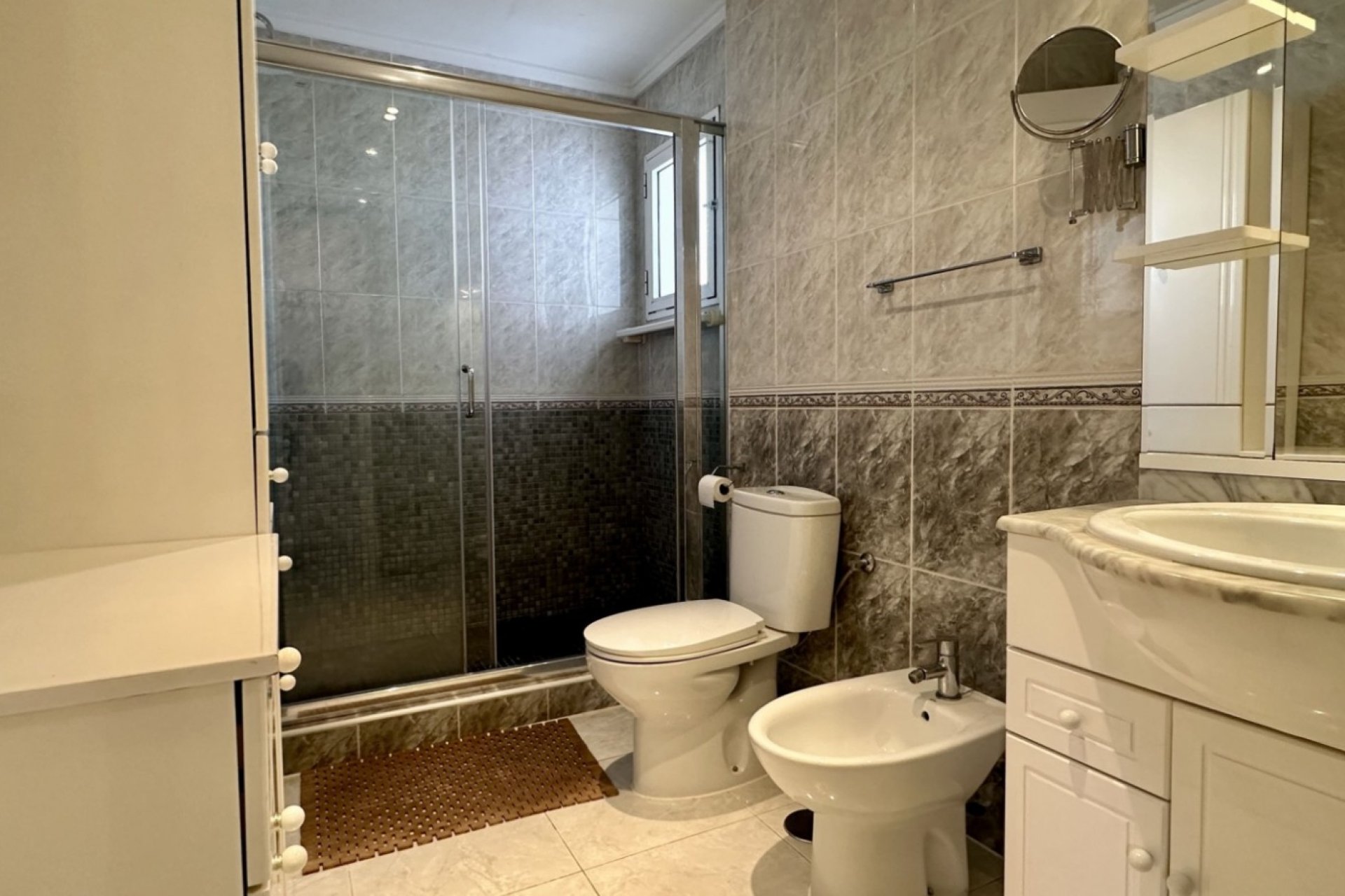 Herverkoop - Villa -
Orihuela Costa - Costa Blanca