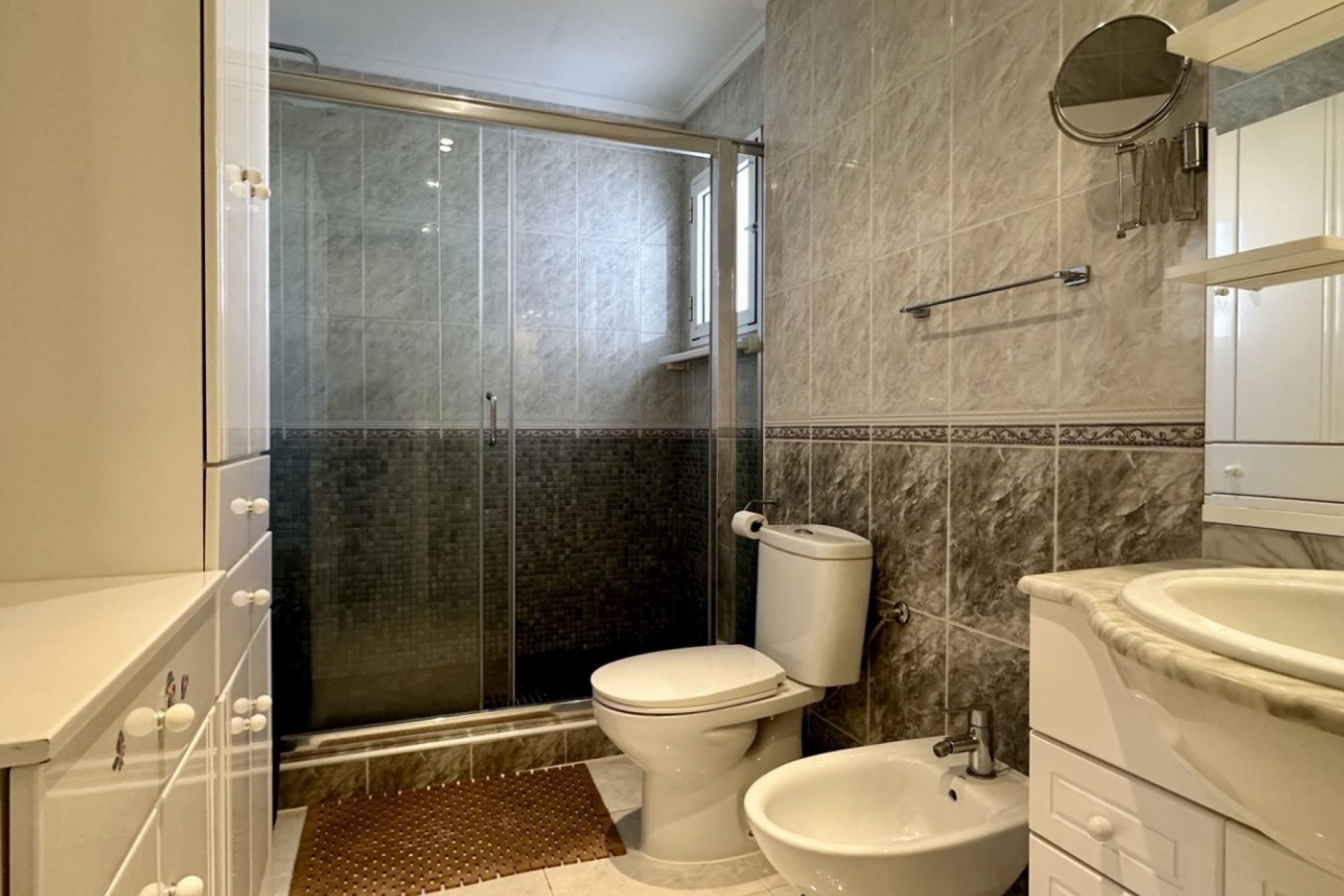 Herverkoop - Villa -
Orihuela Costa - Costa Blanca