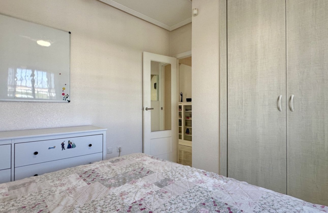 Herverkoop - Villa -
Orihuela Costa - Costa Blanca