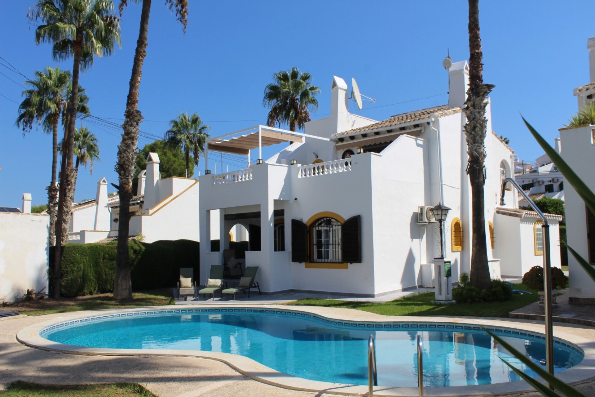 Herverkoop - Villa -
Orihuela Costa - Costa Blanca