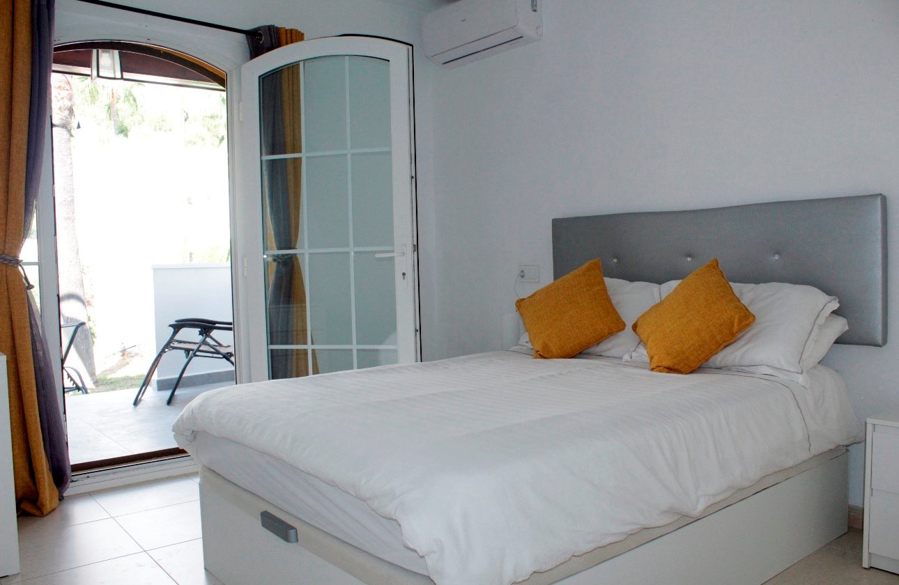 Herverkoop - Villa -
Orihuela Costa - Costa Blanca