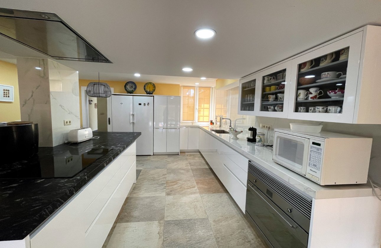 Herverkoop - Villa -
Orihuela Costa - Costa Blanca