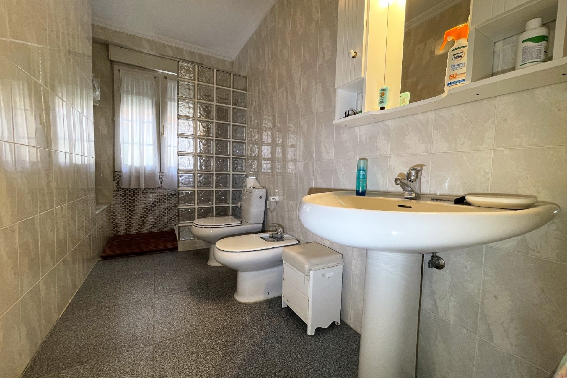 Herverkoop - Villa -
Orihuela Costa - Costa Blanca