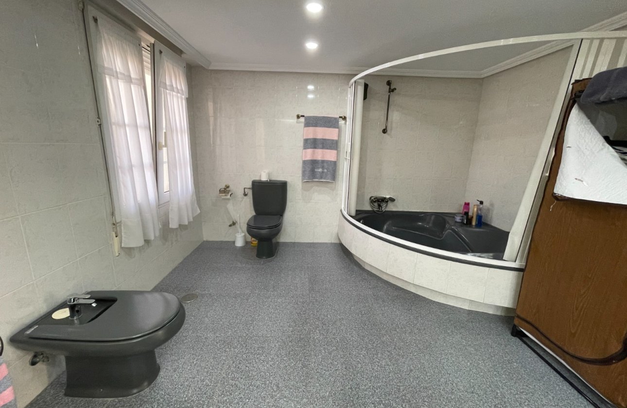 Herverkoop - Villa -
Orihuela Costa - Costa Blanca