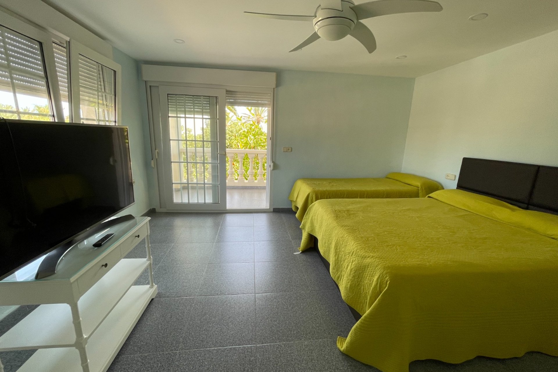 Herverkoop - Villa -
Orihuela Costa - Costa Blanca