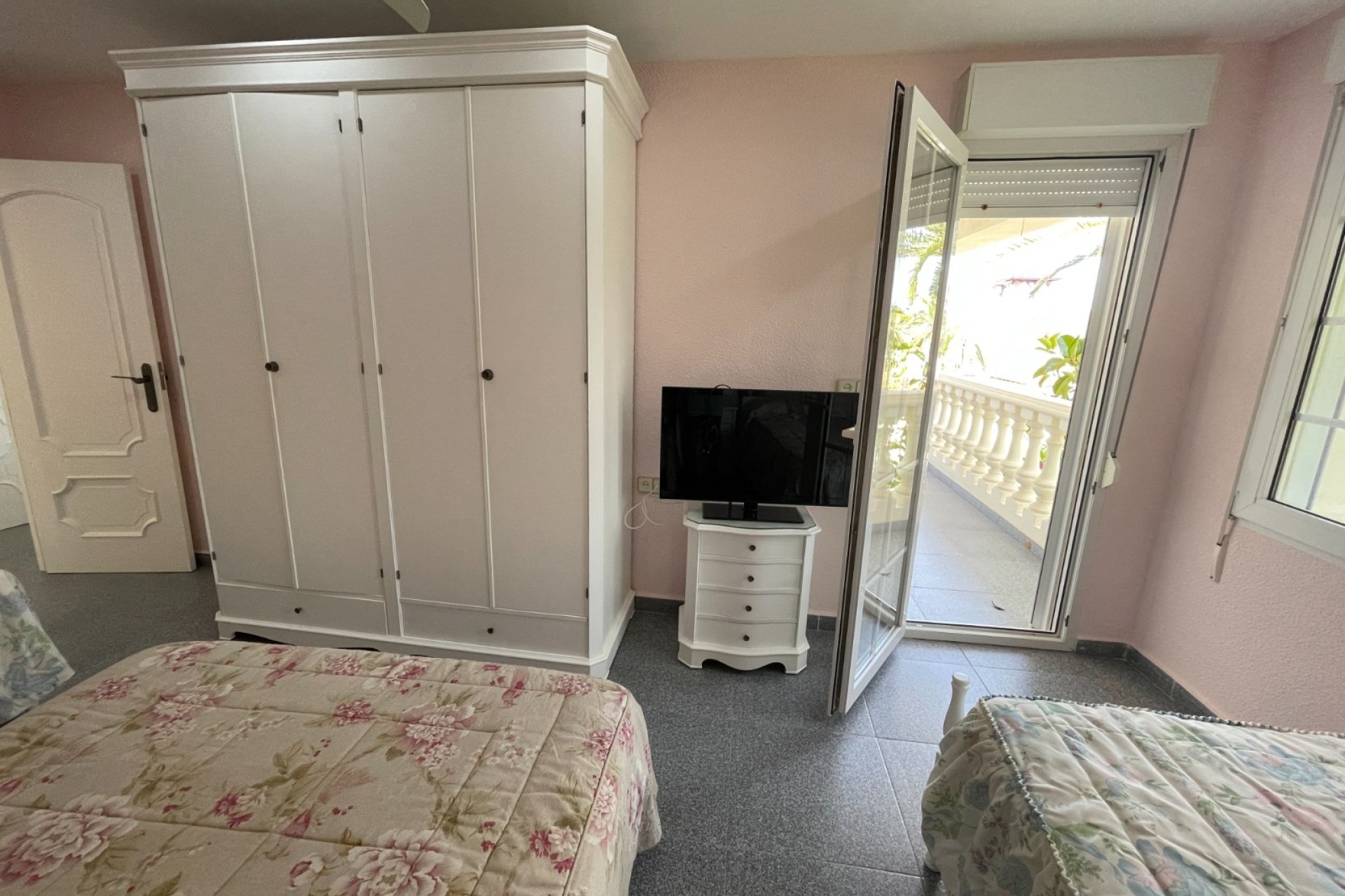 Herverkoop - Villa -
Orihuela Costa - Costa Blanca