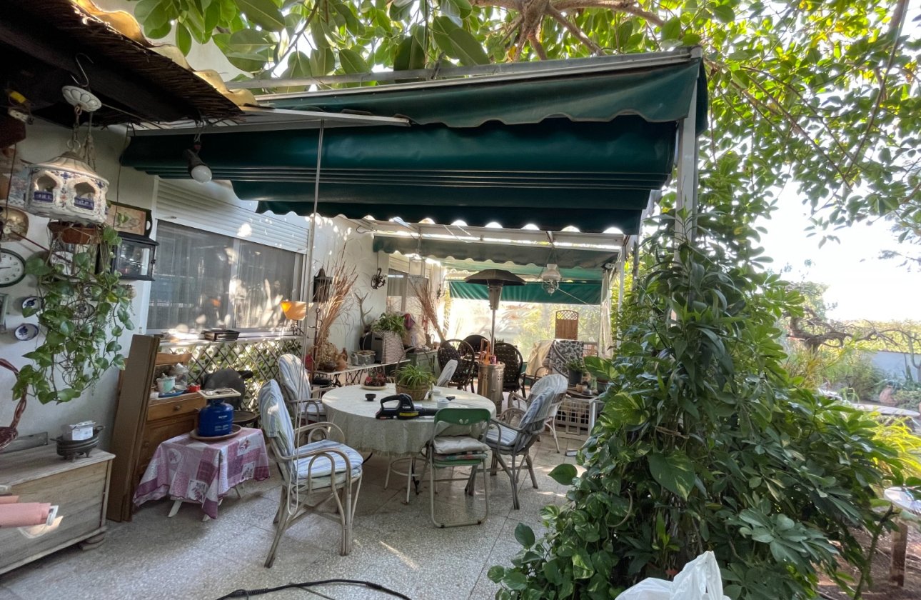 Herverkoop - Villa -
Orihuela Costa - Costa Blanca