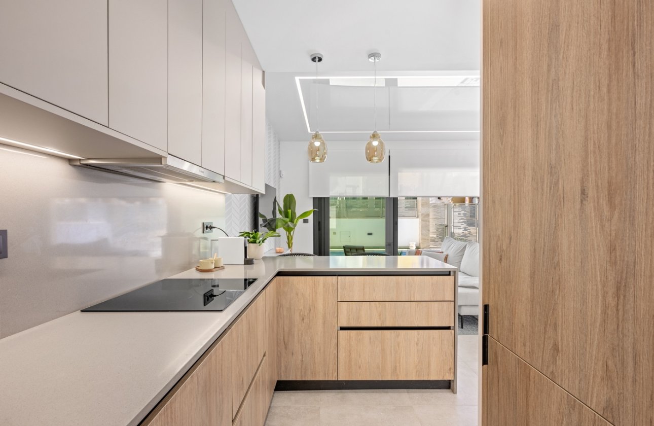 Herverkoop - Villa -
Orihuela Costa - Costa Blanca