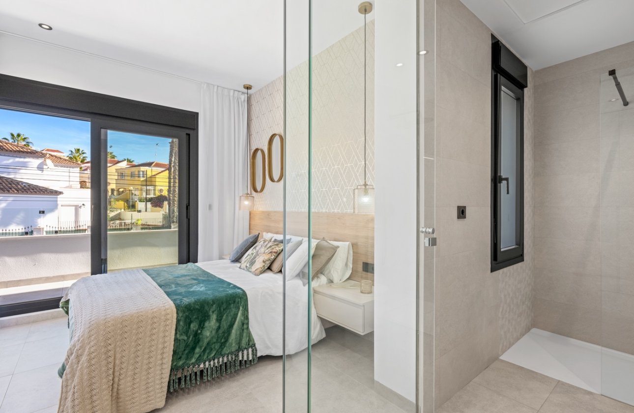 Herverkoop - Villa -
Orihuela Costa - Costa Blanca