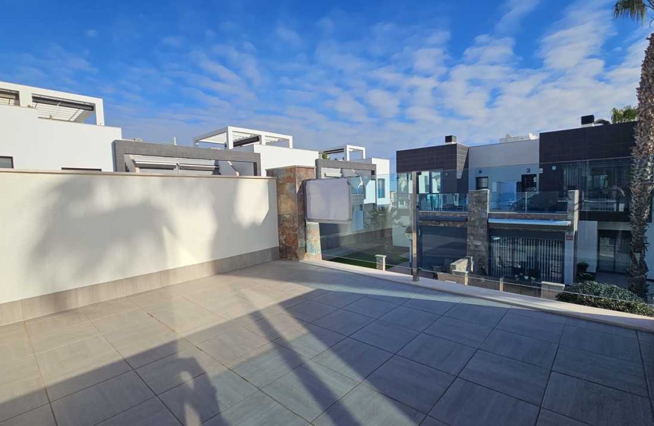 Herverkoop - Villa -
Orihuela Costa - Costa Blanca