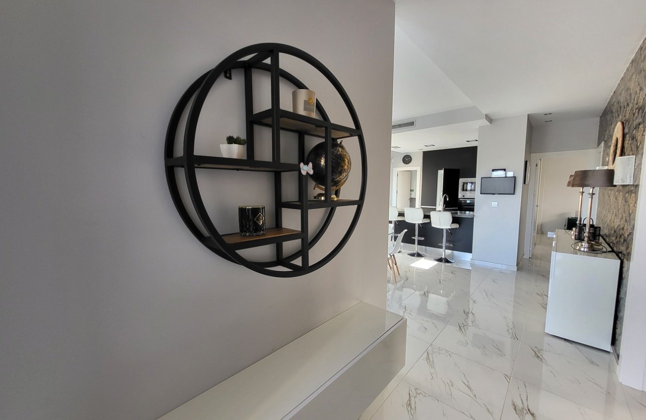 Herverkoop - Villa -
Orihuela Costa - Costa Blanca