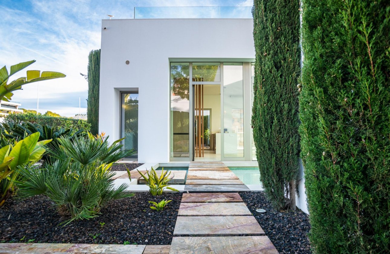 Herverkoop - Villa -
Orihuela Costa - Costa Blanca