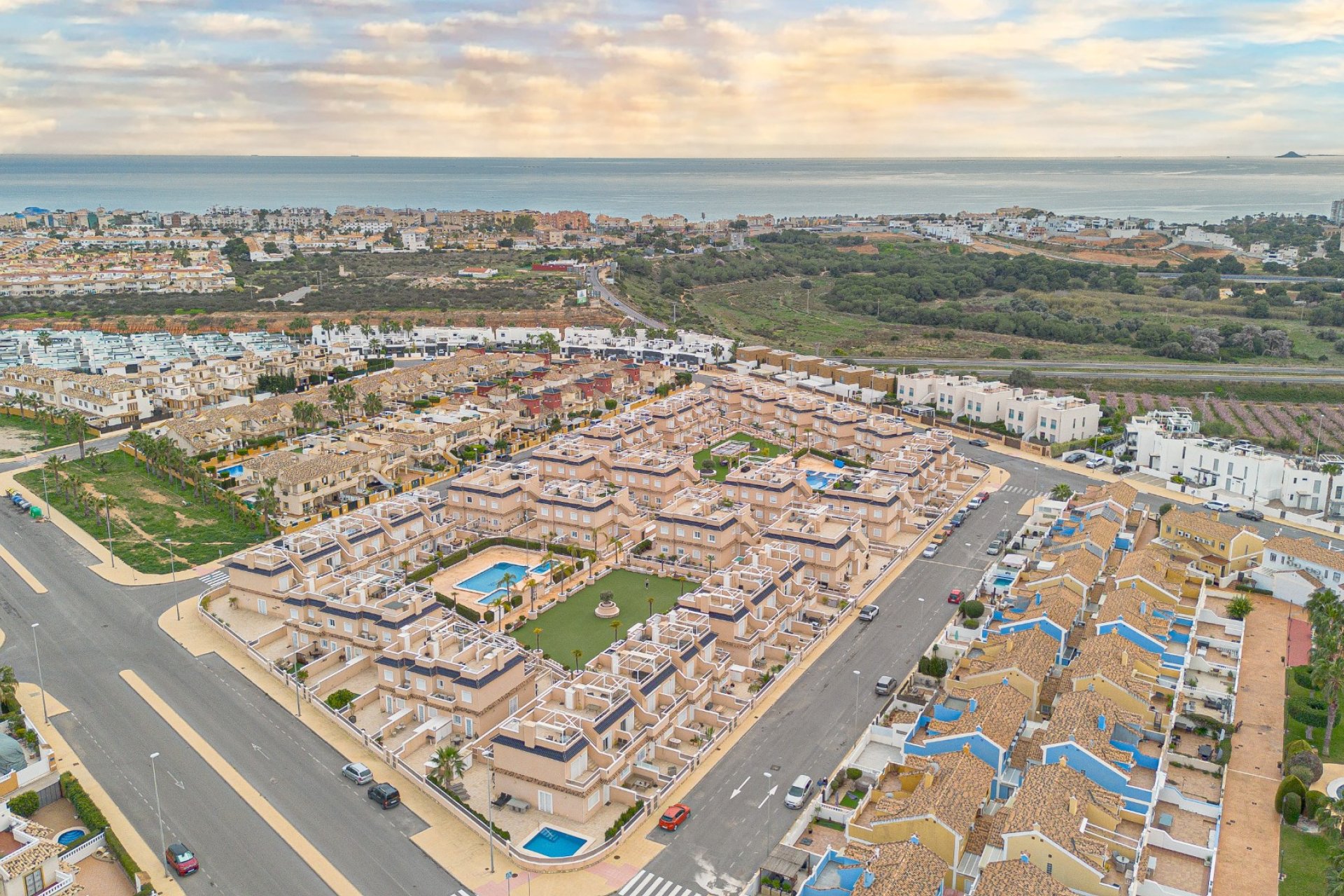 Herverkoop - Villa -
Orihuela Costa - Costa Blanca