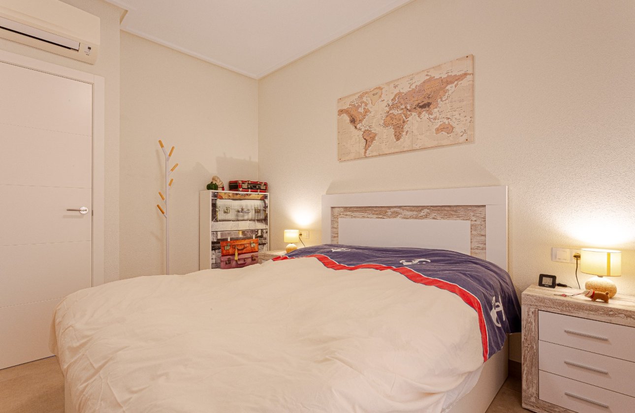 Herverkoop - Villa -
Orihuela Costa - Costa Blanca