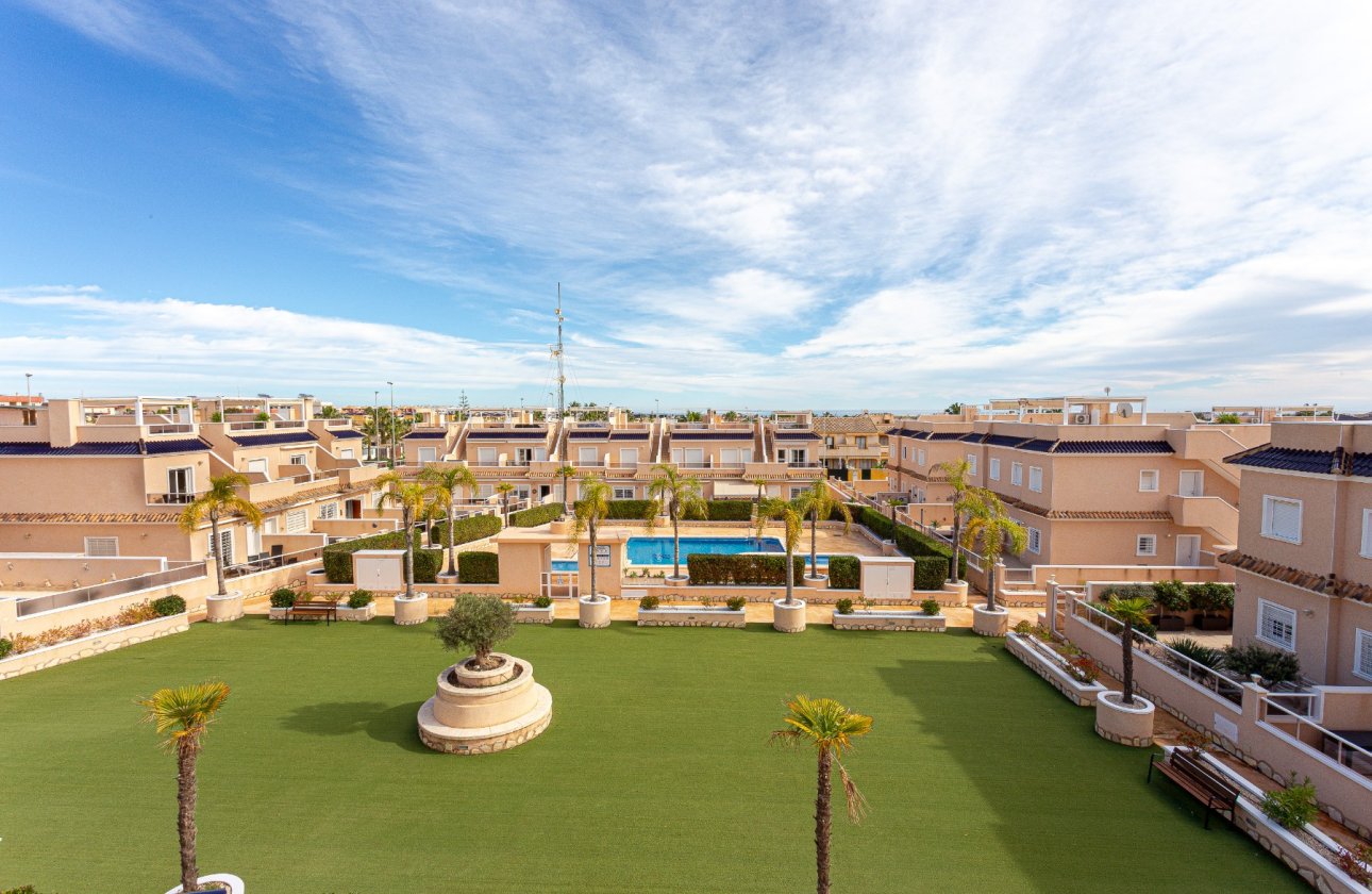 Herverkoop - Villa -
Orihuela Costa - Costa Blanca